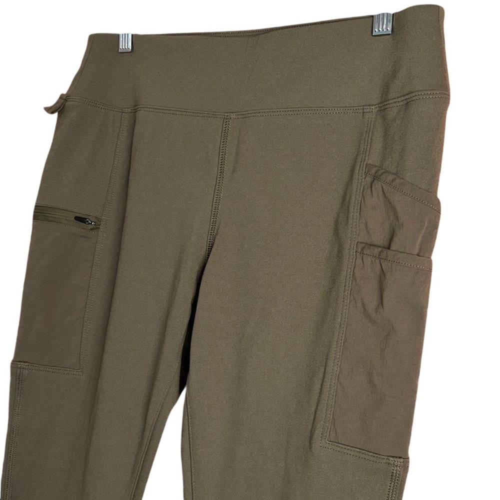 Carhartt Women's Force Fitted Lightweight Legging in Tarmac Green Medium - Picture 4 of 10
